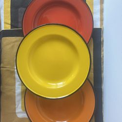 Vintage Enamelware Plates 