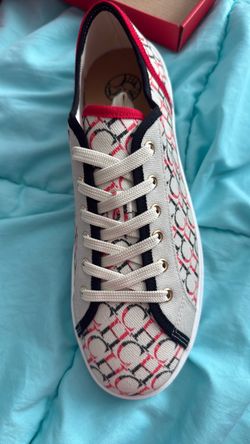Carolina Herrera Low-Top Sneakers size 9