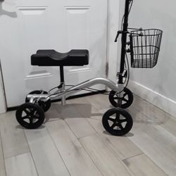 Nova Knee Scooter