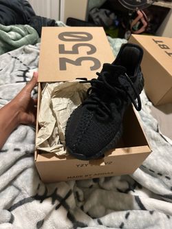 Yeezy Boost 350 - Brand New, Size 6, Black