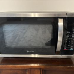 Magic Chef Microwave. 