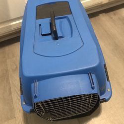 Pet Cage Like New