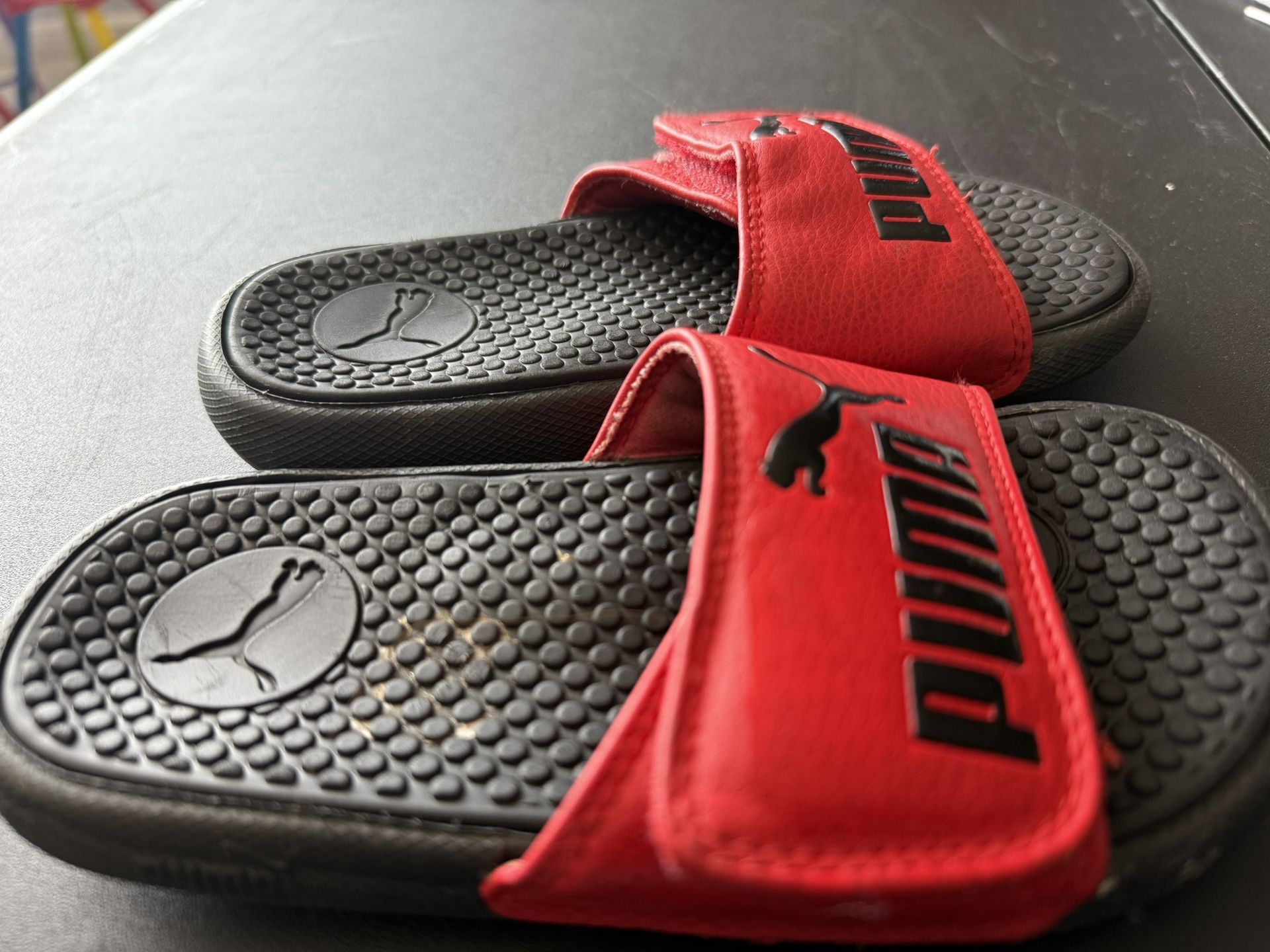 Puma Kids Red and Black Slippers