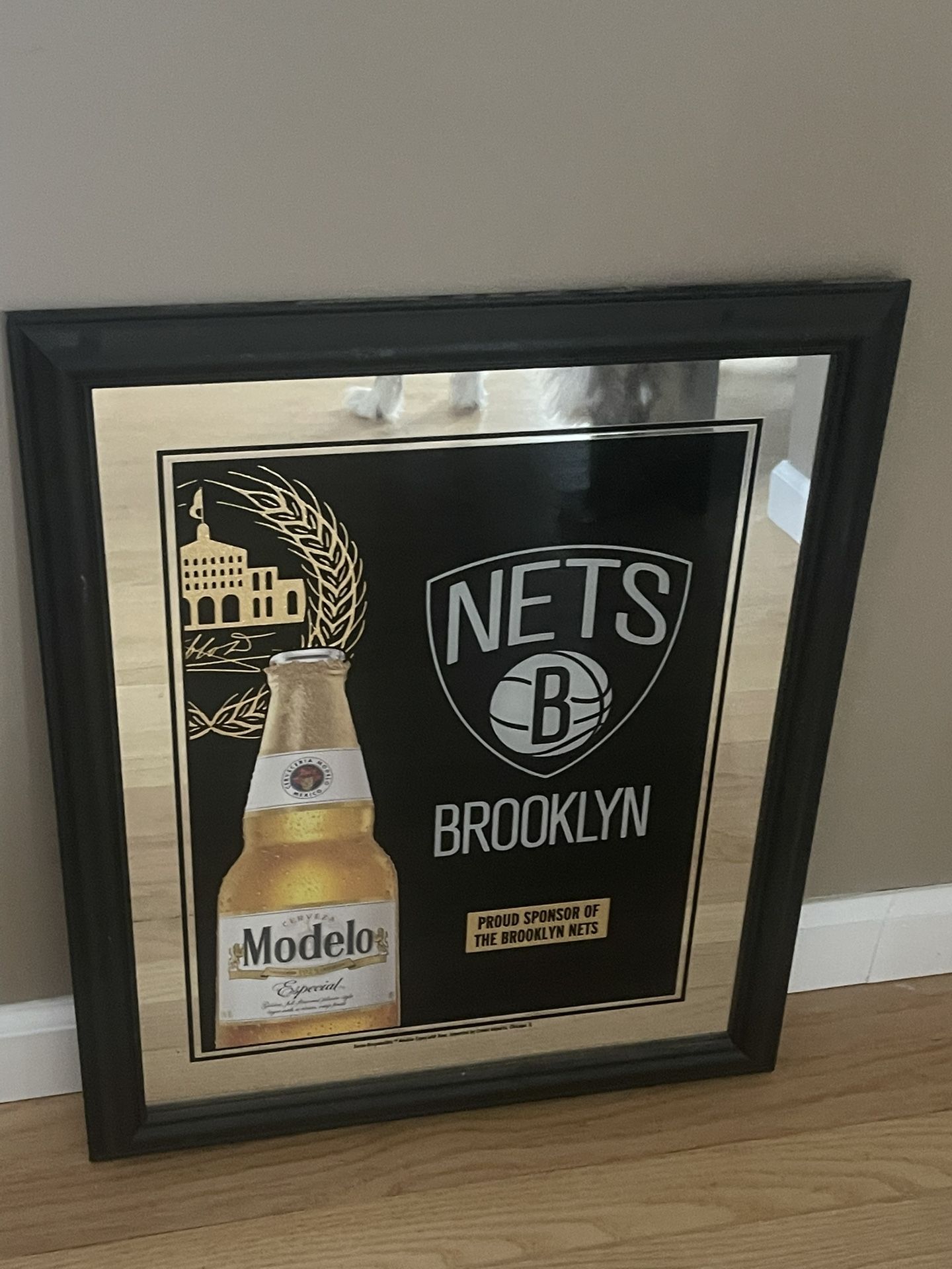 Brooklyn Nets Modelo Mirrored Bar Sign