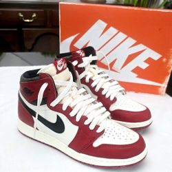 Nike Air Jordan 1 Retro High Lost And Found Size 7Y **NEW IN THE BOX**