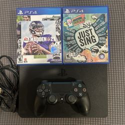 PS4 Slim 