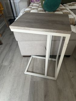 Just right Side Table