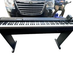 🎹 Casio CDP-100 Digital Piano – 88 Keys + Stand + Original Power Adapter