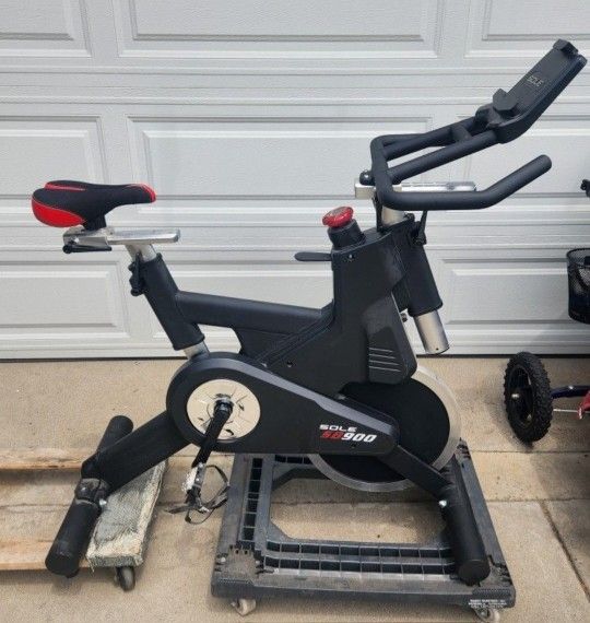 Solo Sb 900 Exercise bike.(Location In Description)