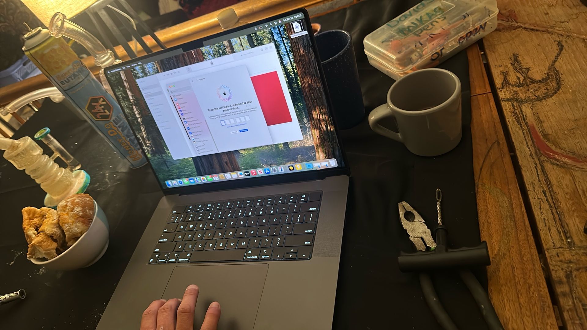 Apple Mac Book Pro M4 16 Inch