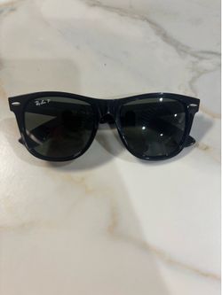 Ray-Ban Wayfarer polarized  Original  Sunglasses – Good Condition