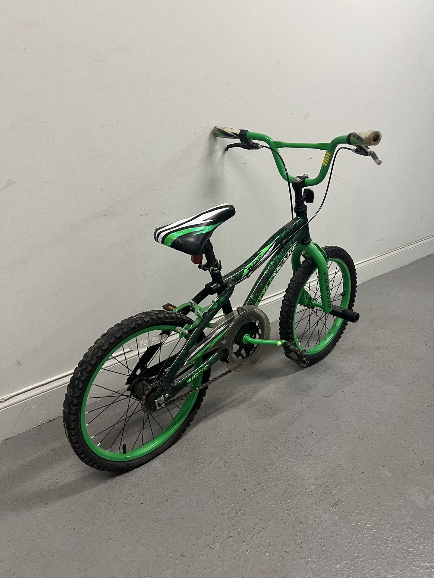 OZONE RATTLESNAKE 18 Bike Bicycle BMX Good condition PICK UP IN CORNELIUS for Sale in Cornelius NC OfferUp