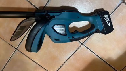 Makita Nueva Trimmer 18volt Con Bateria 