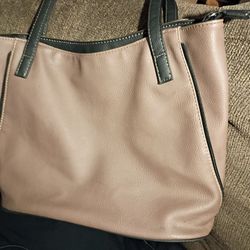 BRAND NEW PURSES 