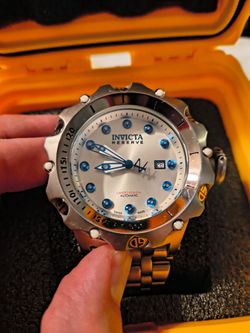 INVICTA RESERVE VENOM 0.05 CARAT DIAMONDS SWISS AUTOMATIC CEO