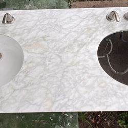 Double Sink Vanity Top 60”