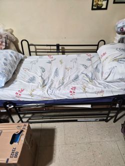 GREAT ELECTRIC BED IN GREAT CONDITION