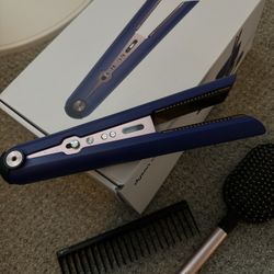 Dyson Limited Edition Corrale Hair Straightener in Ultra Blue/Blush Pink