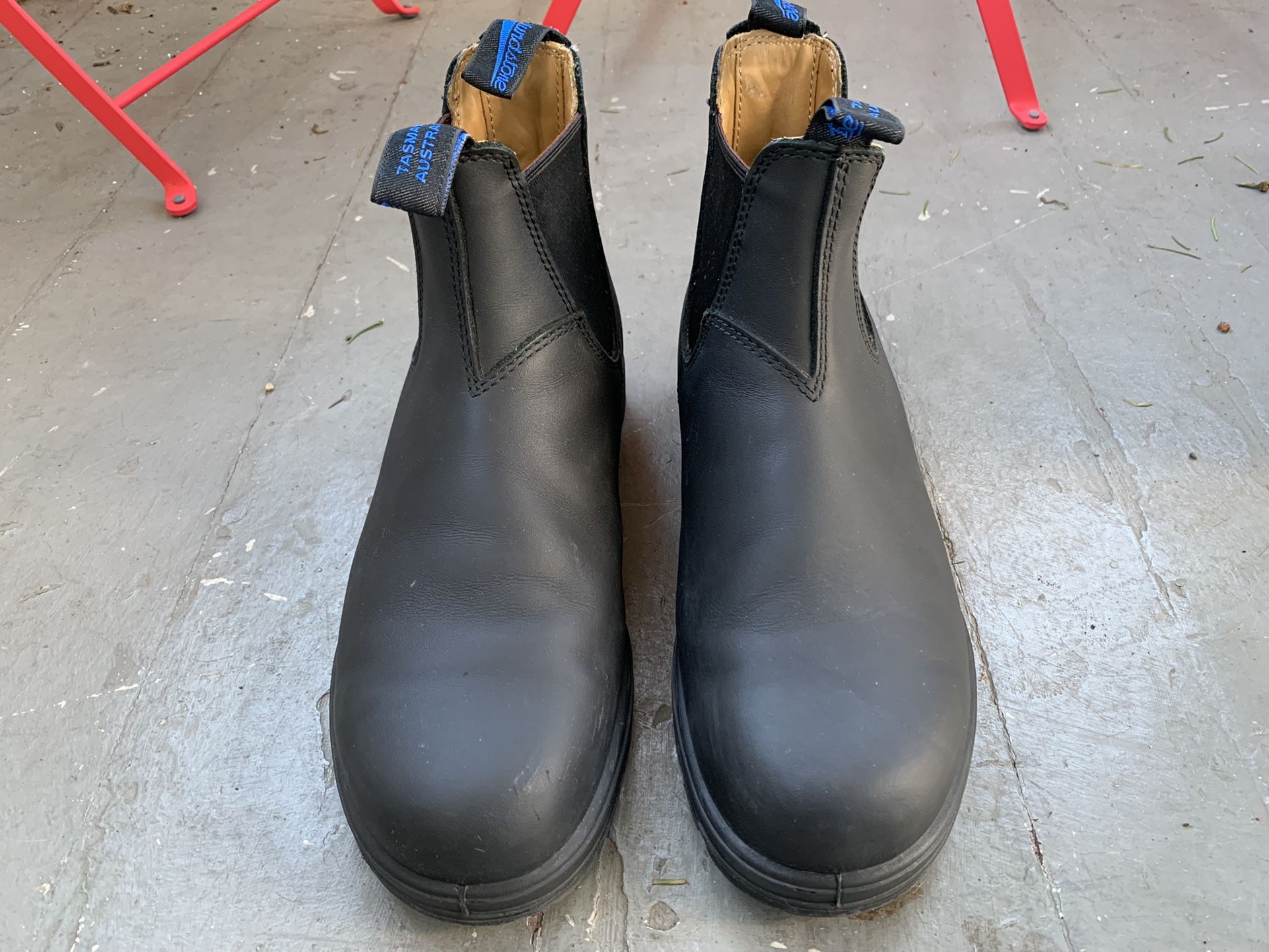 Men’s Waterproof Blundstones US Size 9.5 Perfect condition