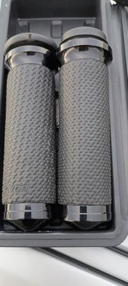 Harley-Davidson Grips (throttle by wire) used