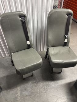Ford Transit 250 passenger seats