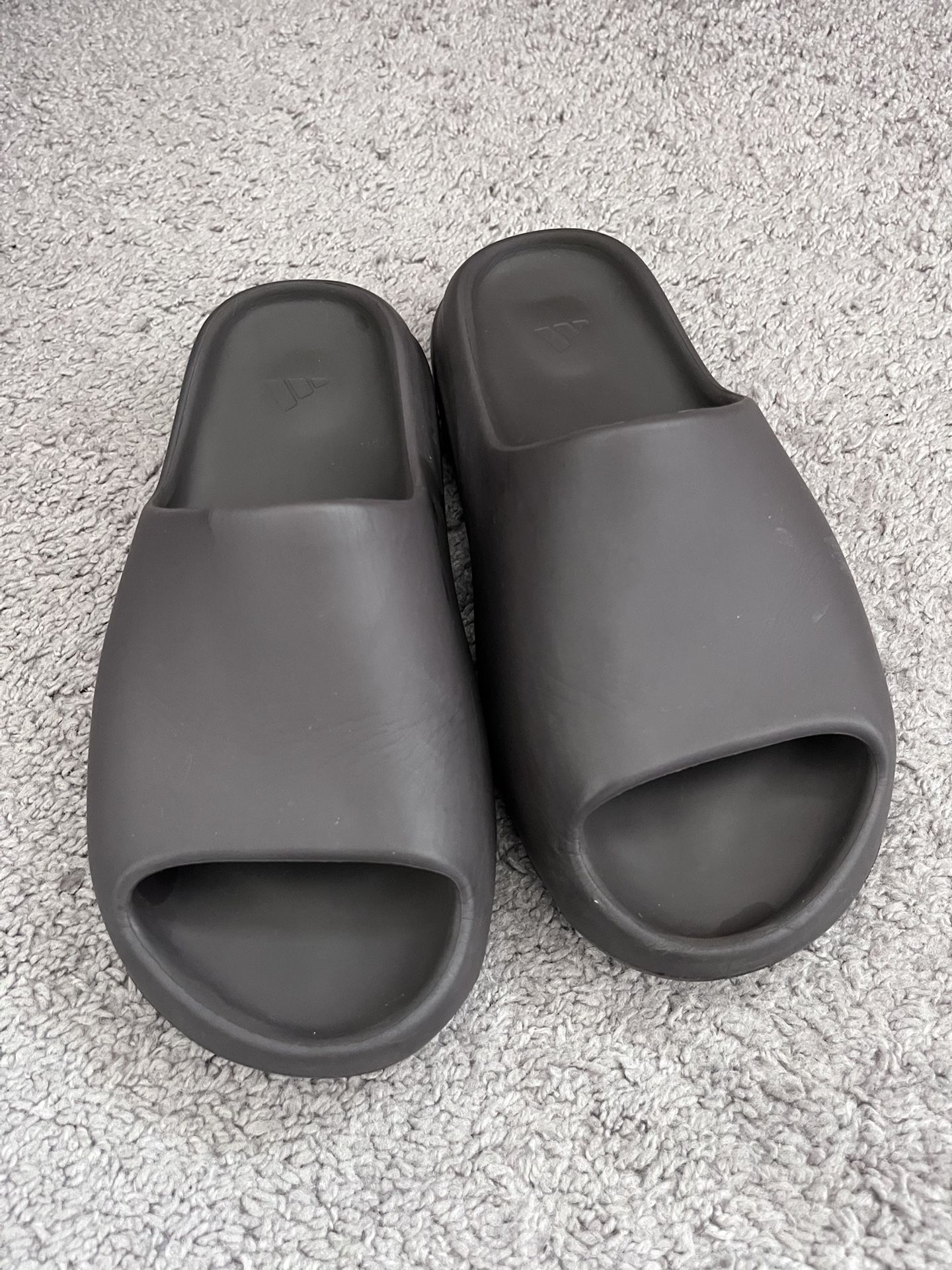Yeezy Adidas Slides Size 9W/7M