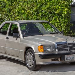 1986 Mercedes Benz 190e 2.3-16v 5-speed 
