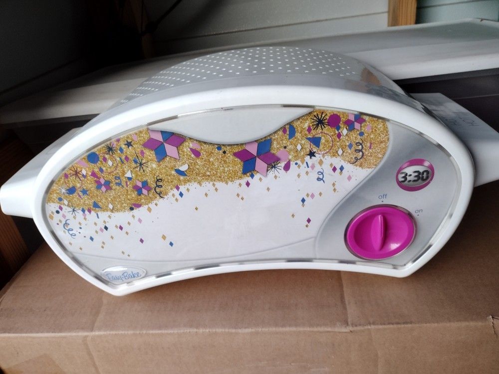 Easy Bake Oven Lot