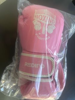 New practice boxing gloves