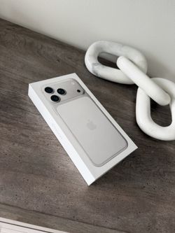 Brand New Never Used iPhone 17 Pro Max Silver (AT&T)