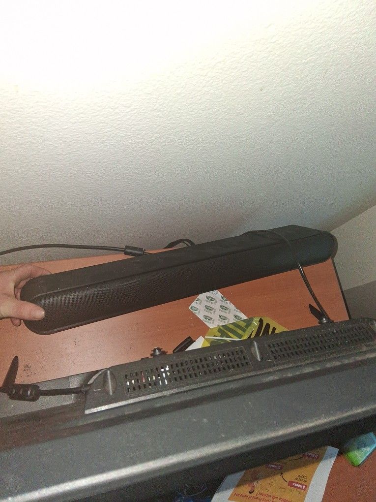 Sound Bar And Sub Woofer