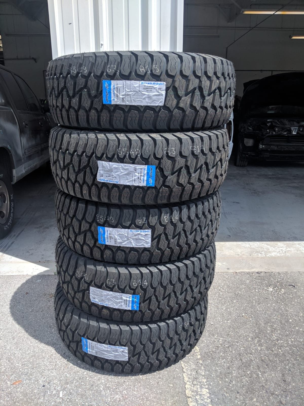 35 inch at tires 35x12 50x20 amp attacks set of 4 new never mounted for