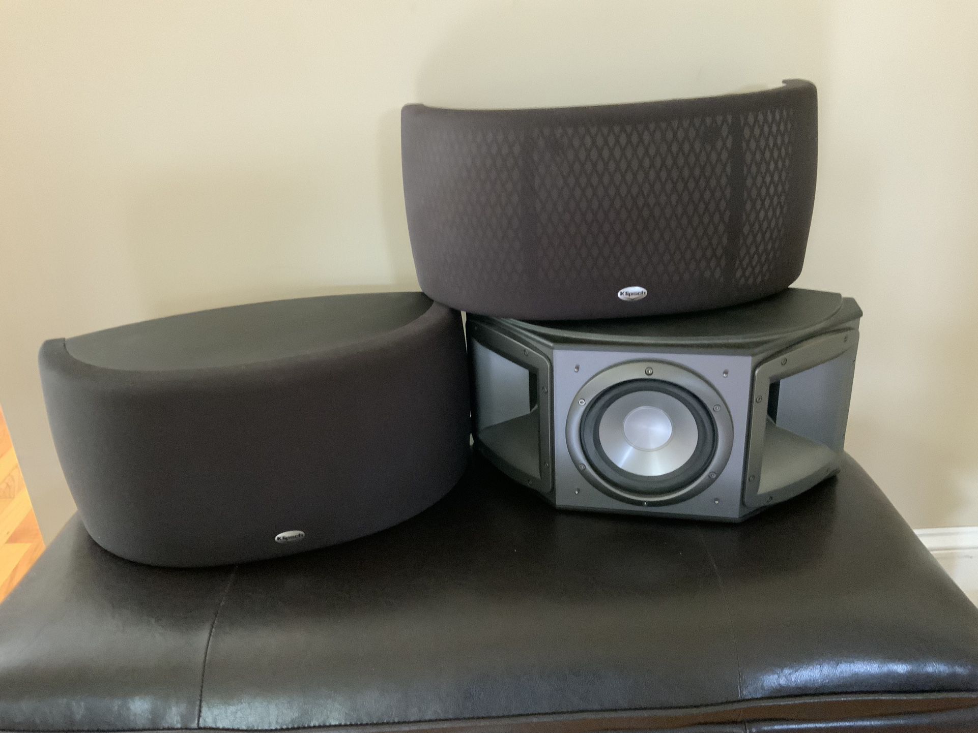 Black Klipsch Synergy S3 Speakers