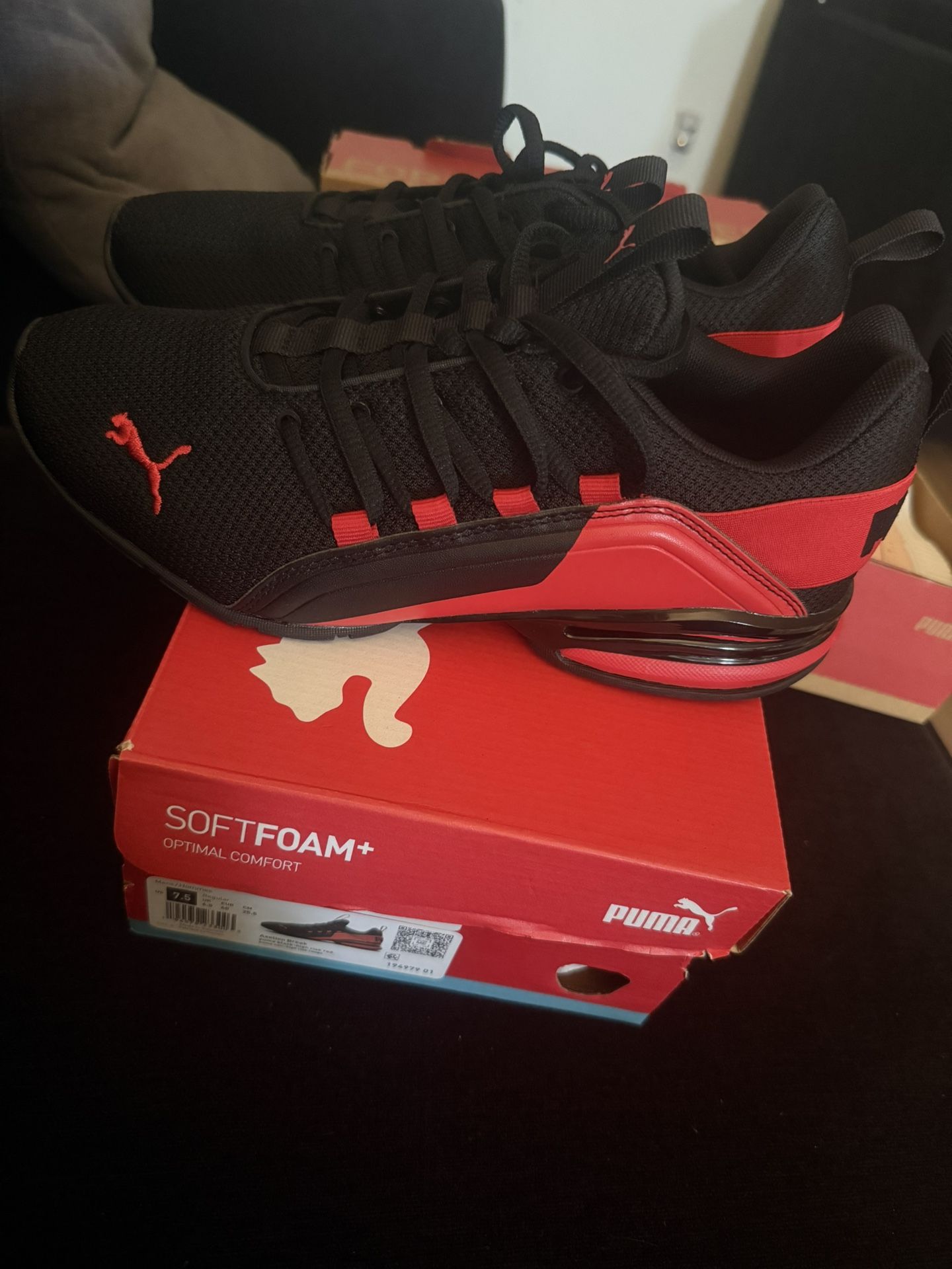 New Puma Shoes 7.5 Men $25