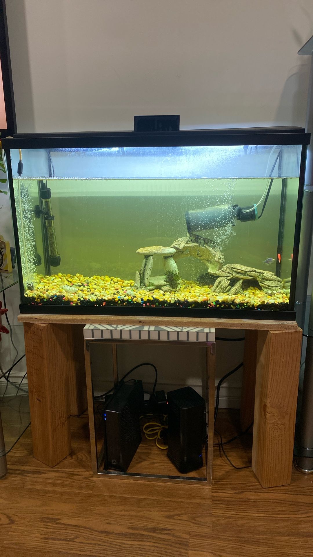 30 Gallon Fish Tank 80 OBO