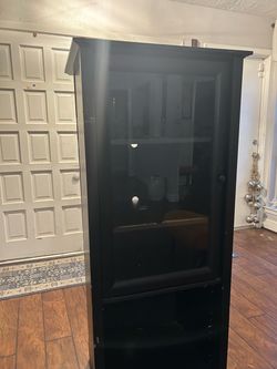 Black cabinet/wardrobe