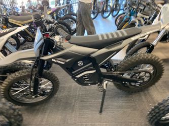 Valtinsu EM-5 Ultra DirtBike 8000W/72V