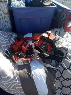 HOIST FOR WORKING HIGH JOBS