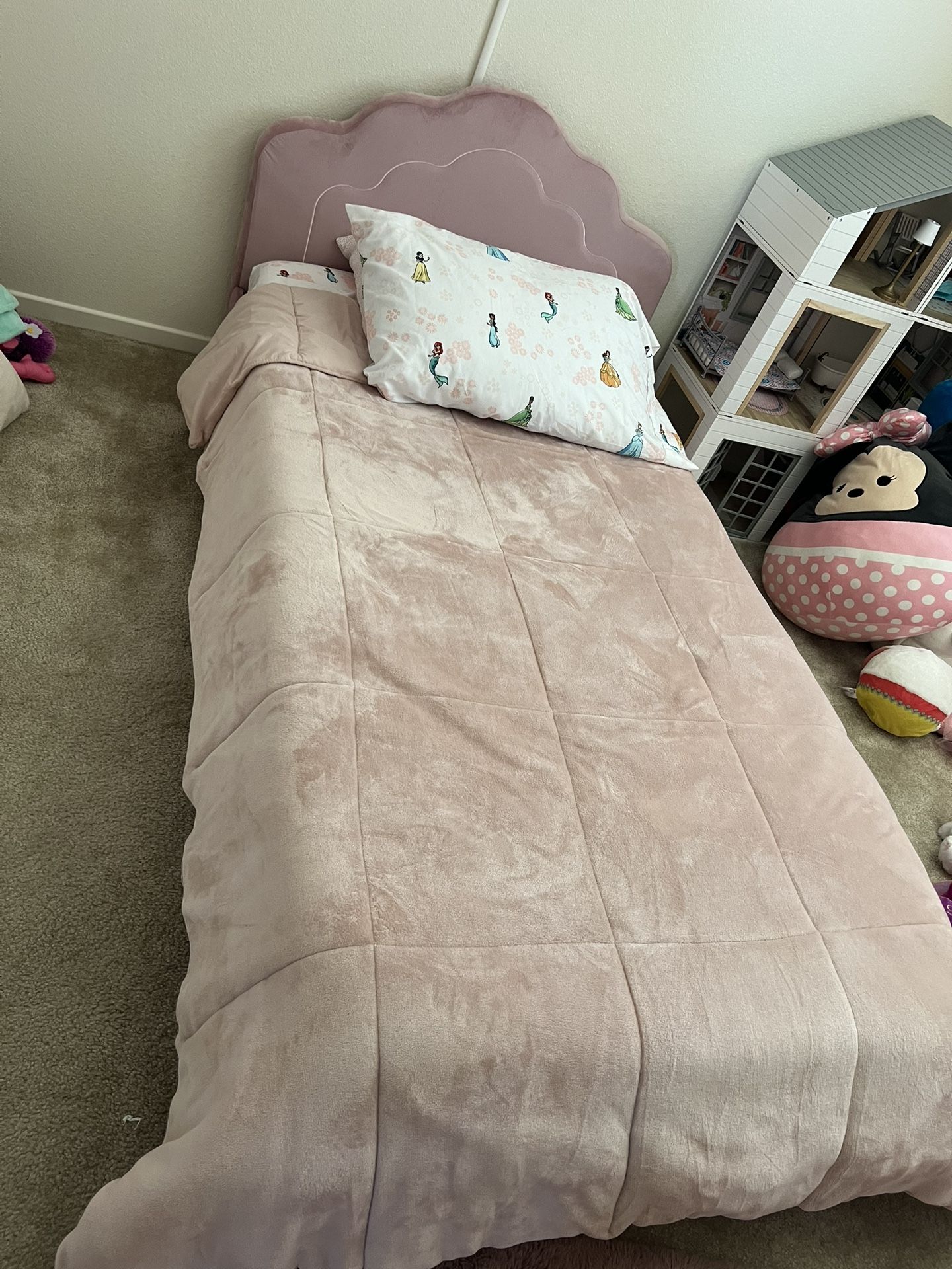 Toddler bed