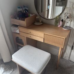 Girls Wooden Vanity With Mirror And Stool 