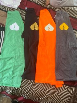 No love tee shirts for sale 2 medium and 2 smalls