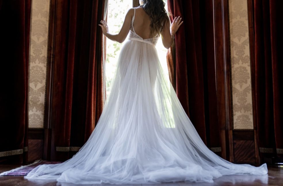 Used Custom Wedding Dress Size 4 6