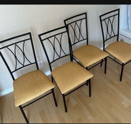 Chairs 🪑