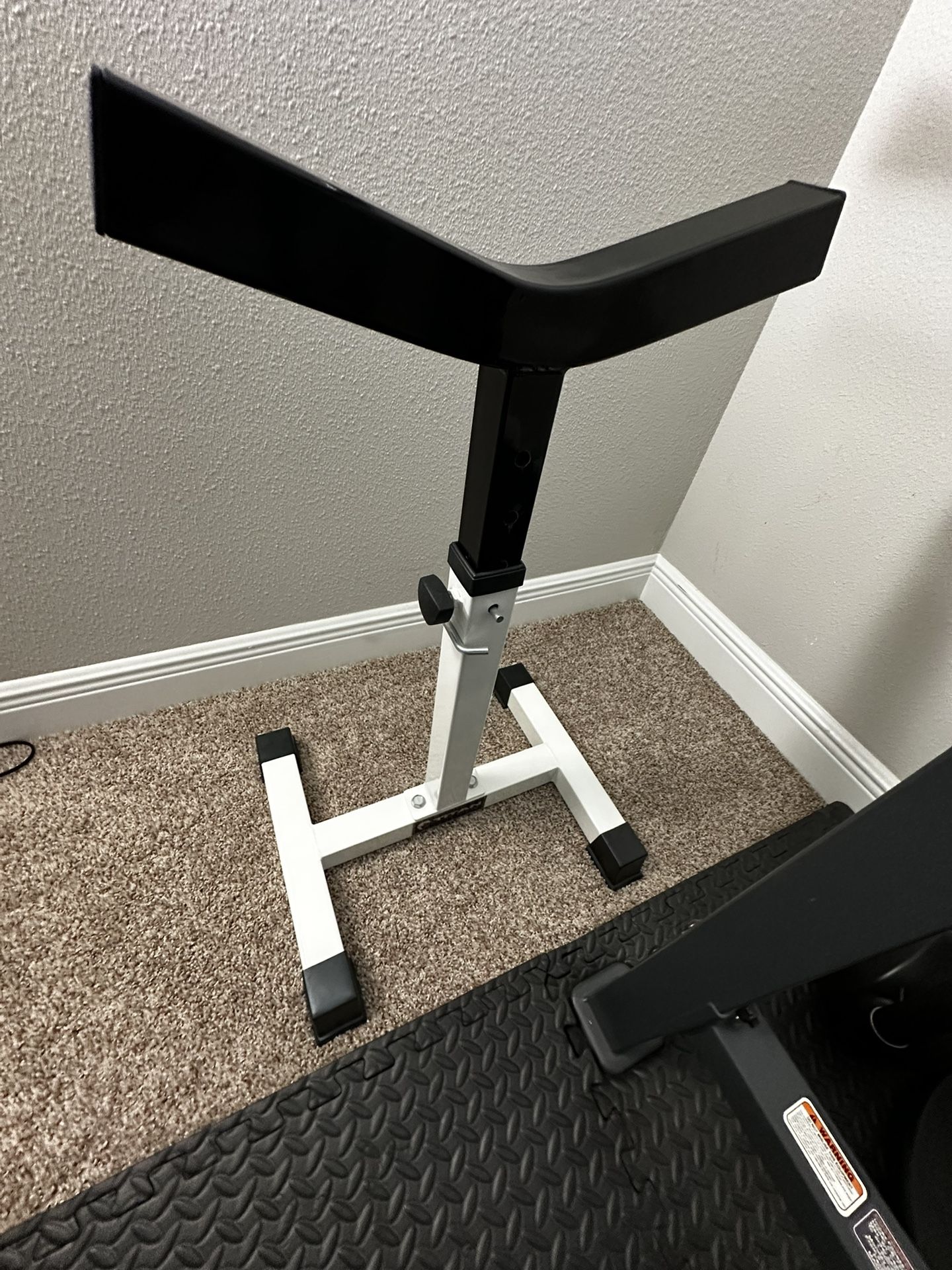 Weight Lifting Spotter Stands With Adjustable Heights