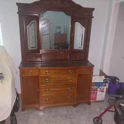 hutch cabinet 