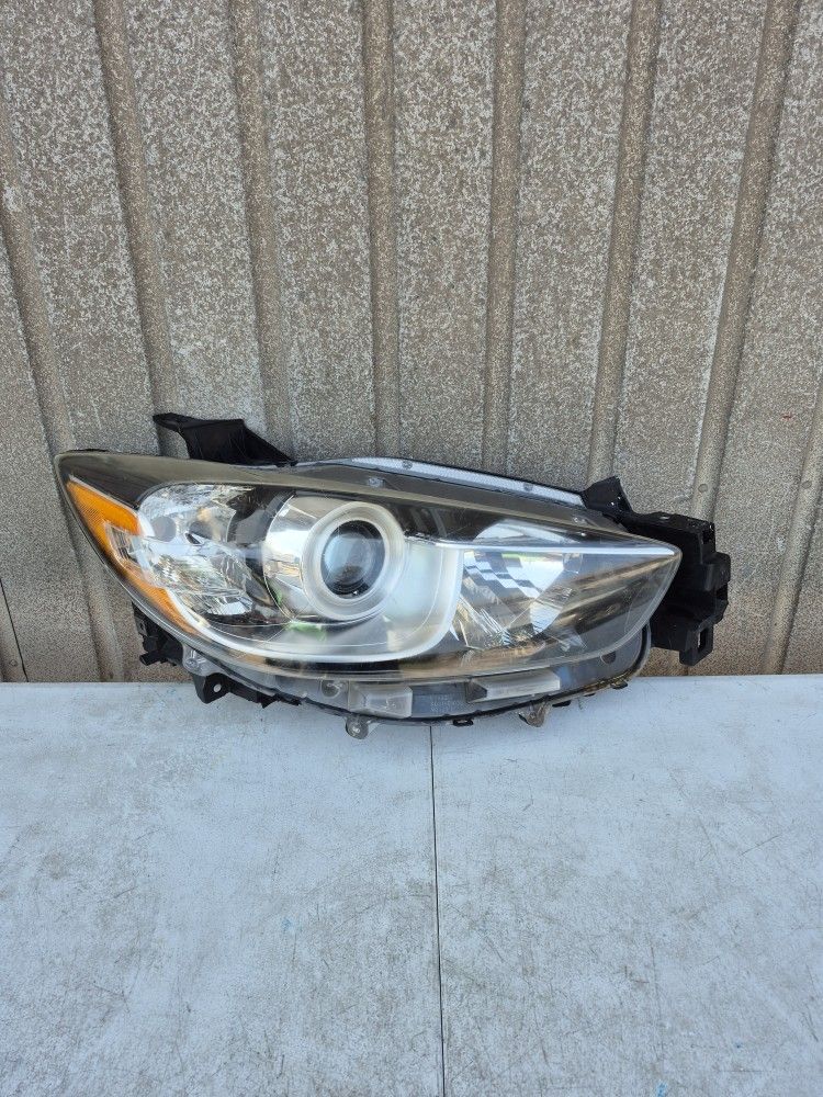 2013 2014 2015 2016 Mazda CX-5 CX5 Headlight Headlamp Right Passenger Side RH Original Used