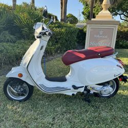 Vespa Primavera 2015 496 Miles!