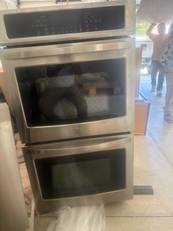 GE Electric stove