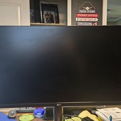 34" Monitor (LG 34WL550) FHD for $150