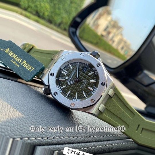 Audemars Piguet Royal Oak 494 Never Used Watches